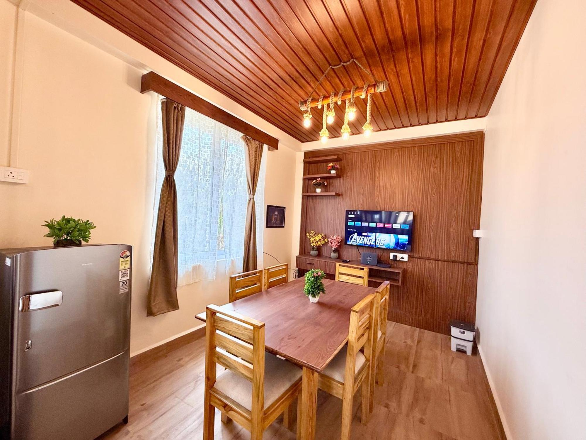 Villa Yepplo - Complimentary Breakfast - 24 Hrs Caretaker & Power Backup