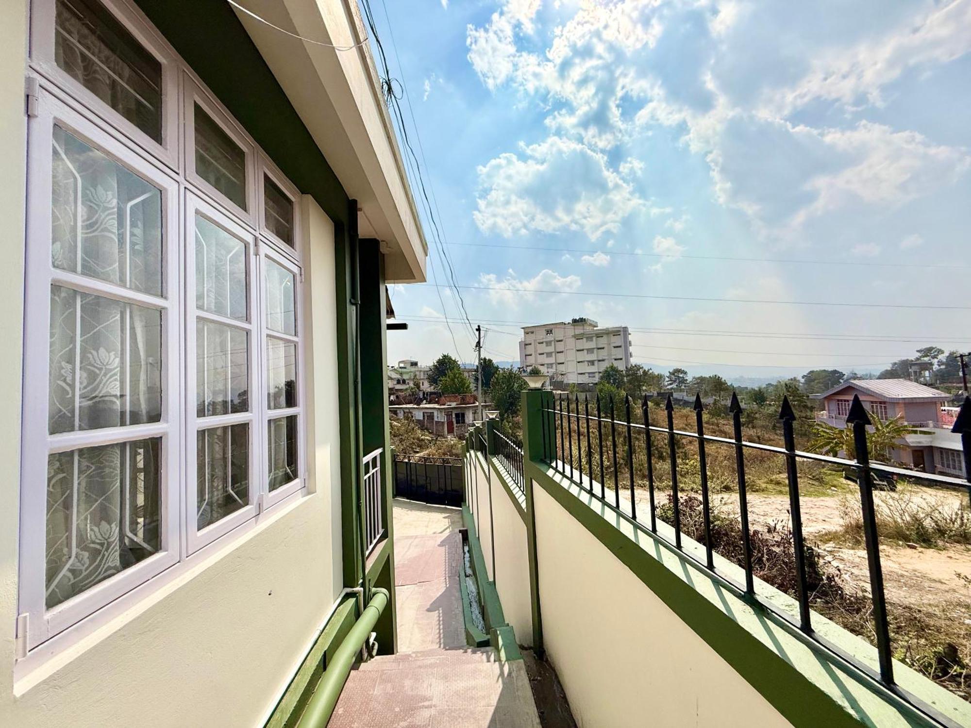 Yepplo - Complimentary Breakfast - 24 Hrs Caretaker & Power Backup Villa Shillong