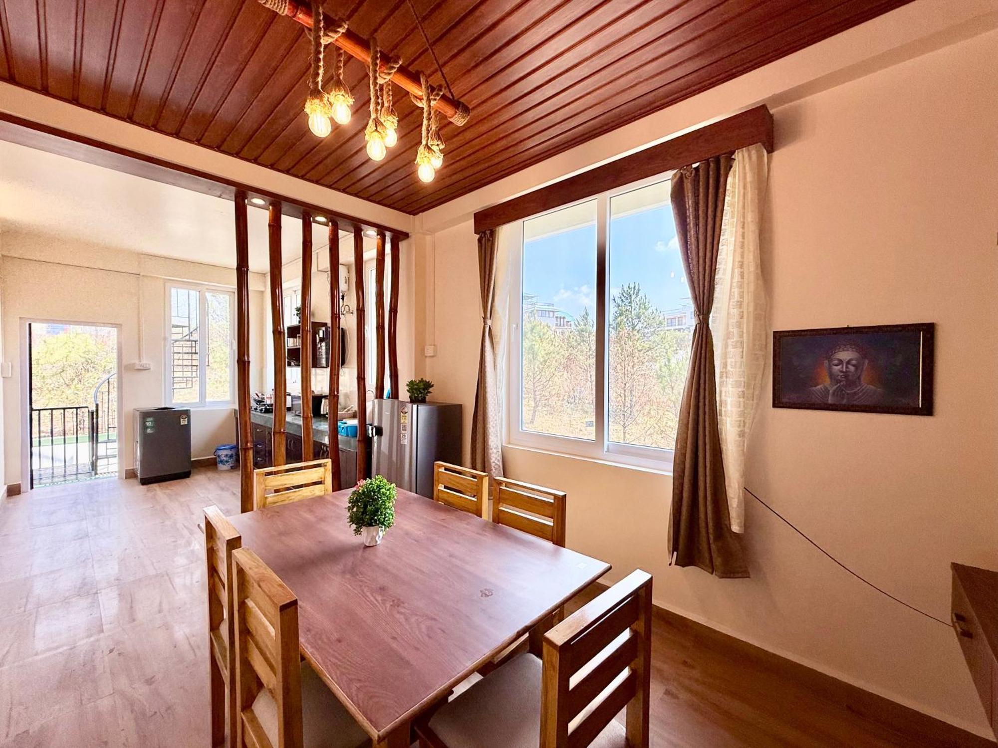 Yepplo - Complimentary Breakfast - 24 Hrs Caretaker & Power Backup Shillong