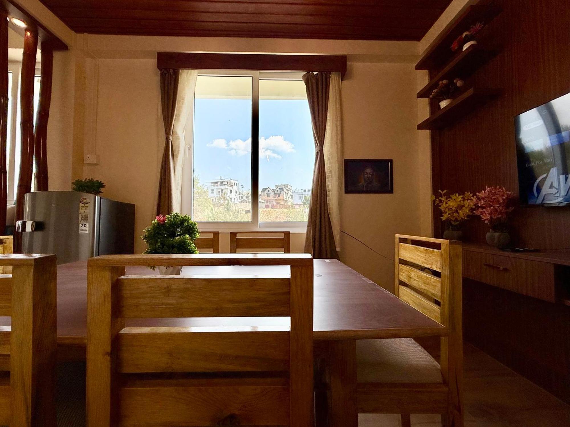 Yepplo - Complimentary Breakfast - 24 Hrs Caretaker & Power Backup Villa *