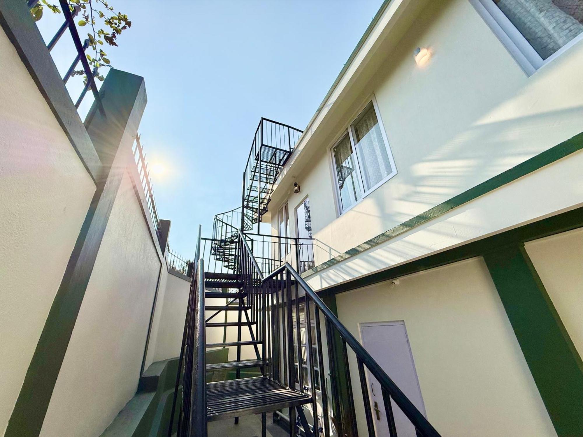 Villa Yepplo - Complimentary Breakfast - 24 Hrs Caretaker & Power Backup *