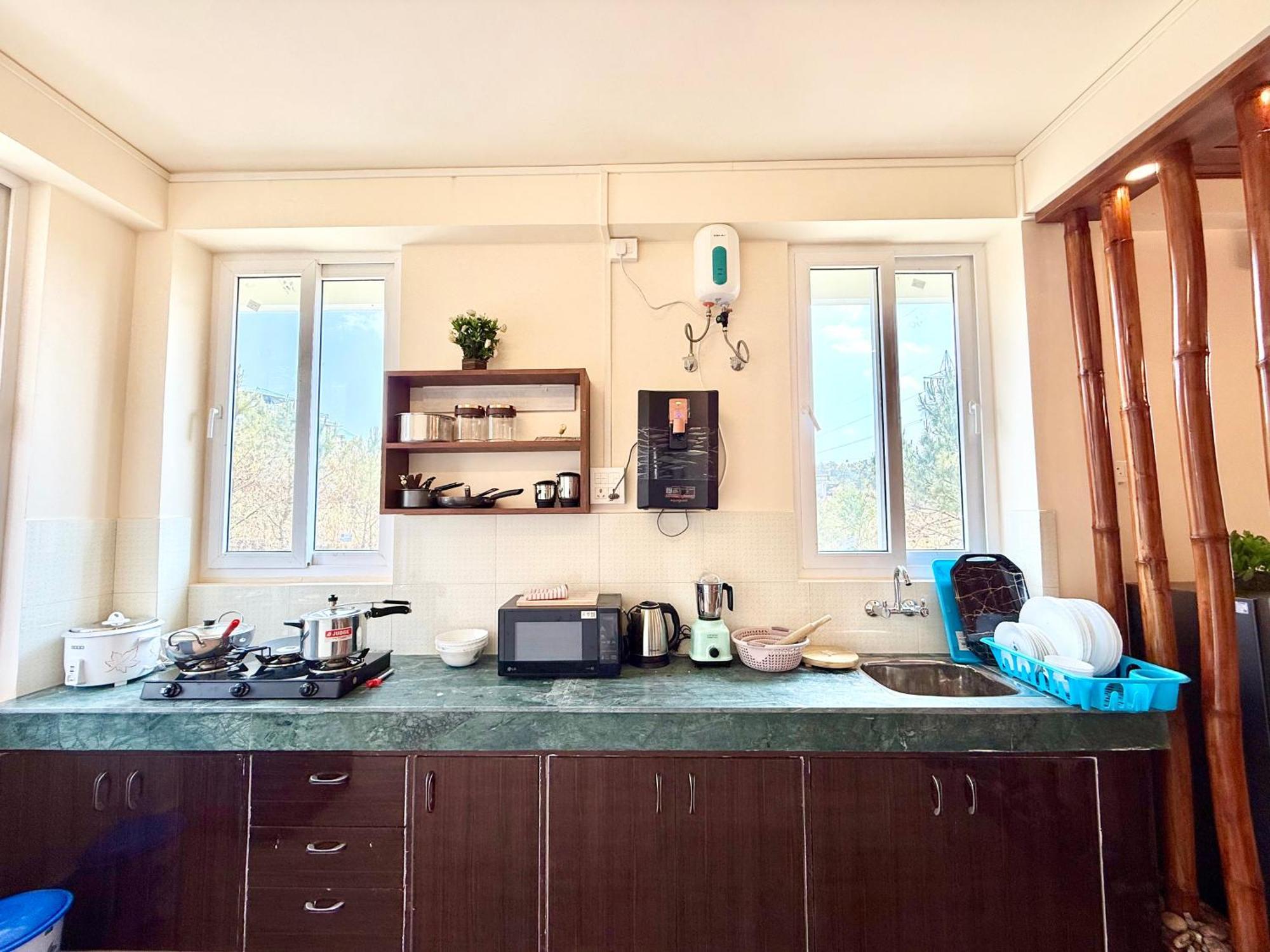 Yepplo - Complimentary Breakfast - 24 Hrs Caretaker & Power Backup Villa Shillong