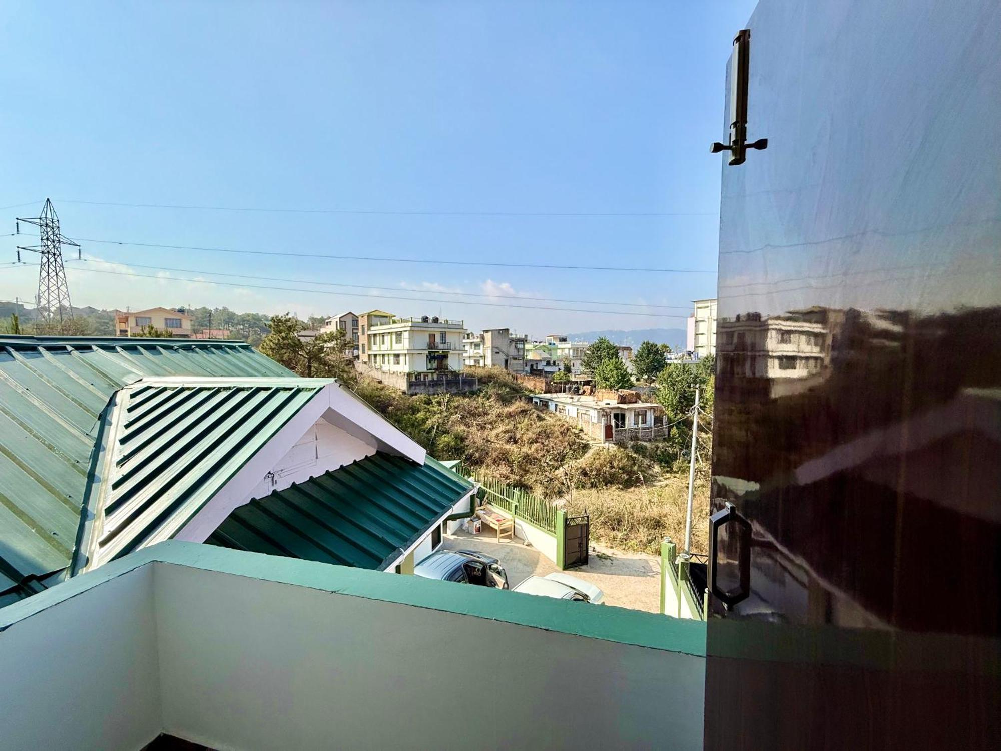 Yepplo - Complimentary Breakfast - 24 Hrs Caretaker & Power Backup Villa Shillong