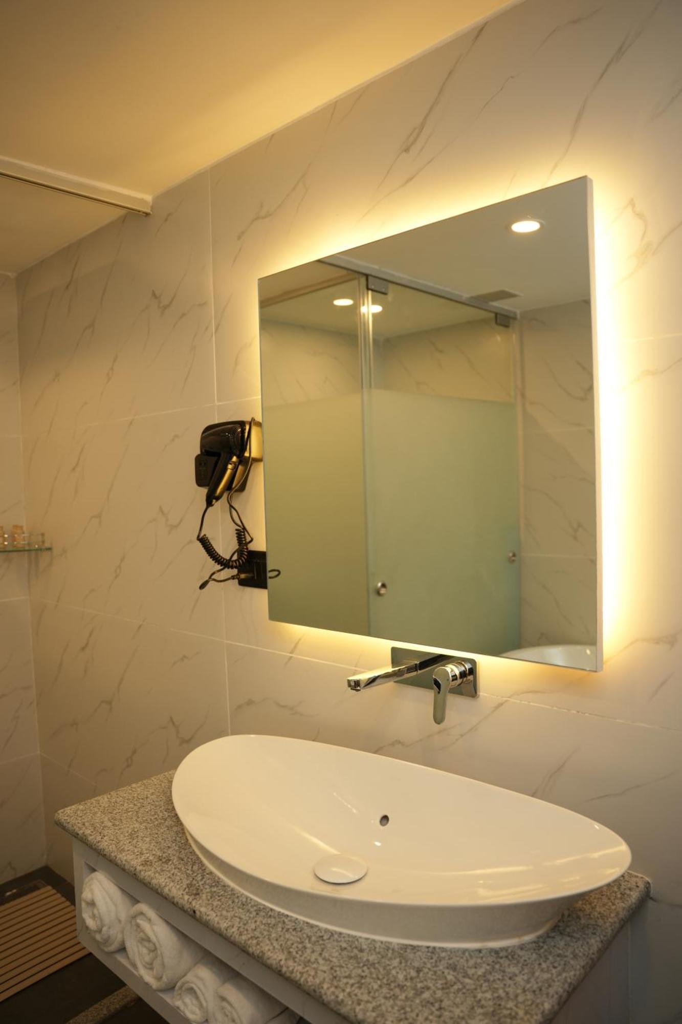 Pristine Pavilion Hotel Shillong