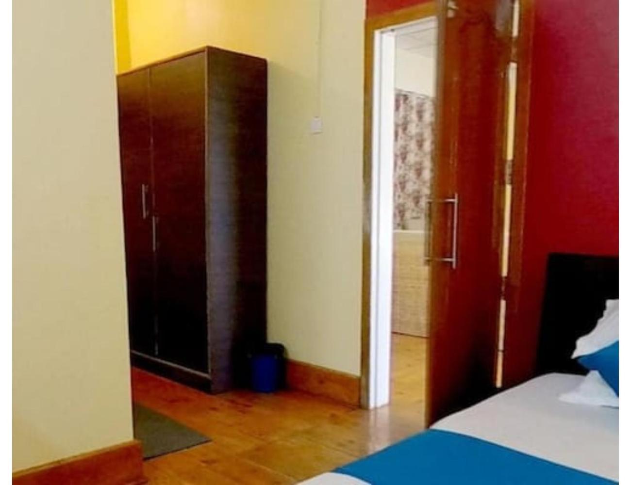 Le Nessa Guest House, * Shillong