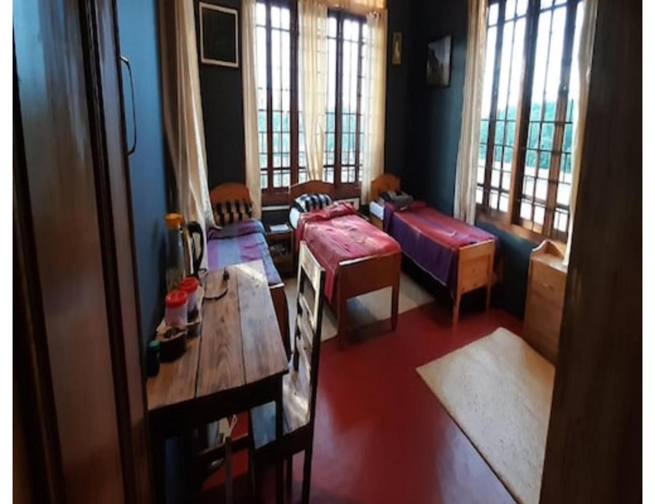 Pine Air, Homestay