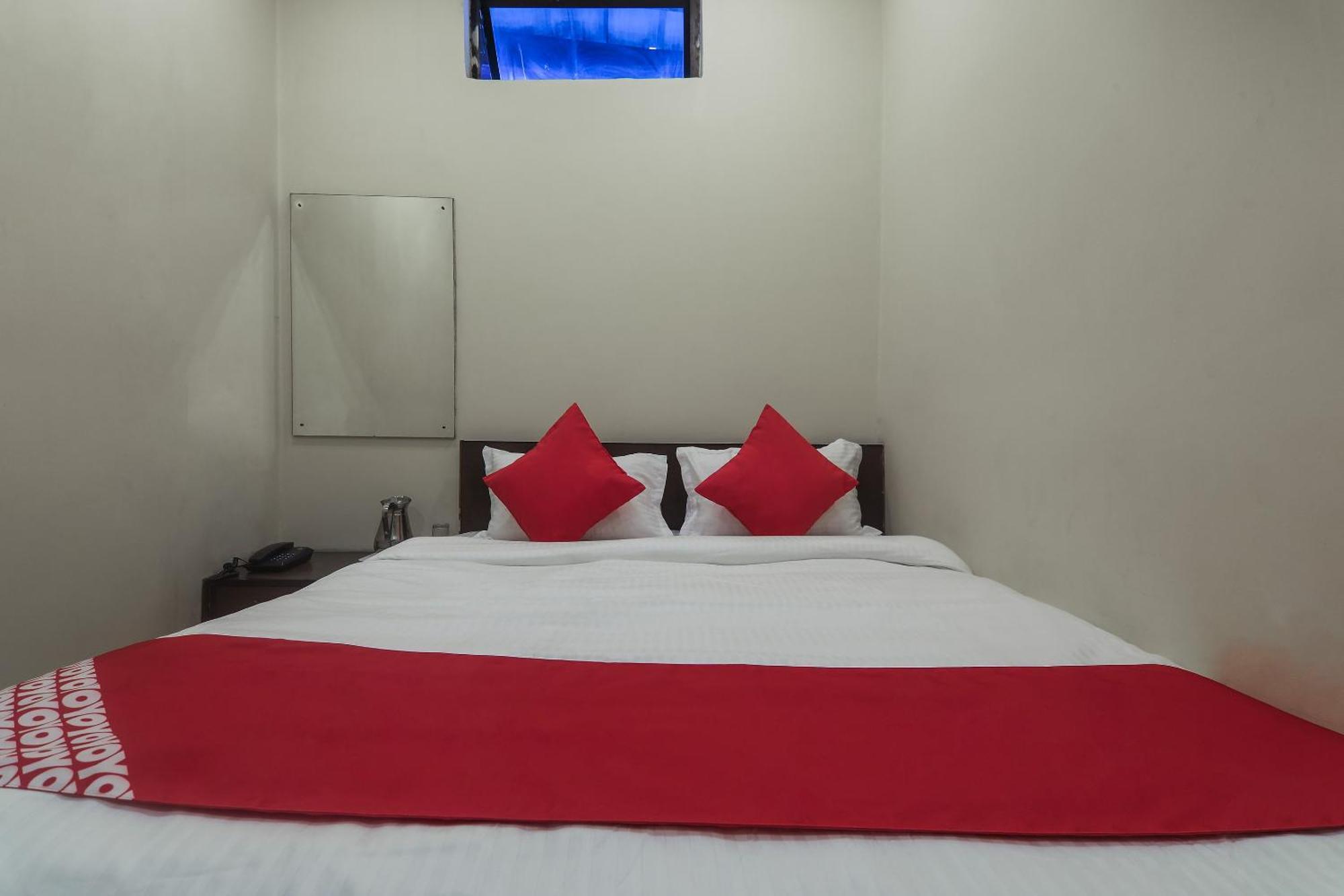 Hotel O Golden Peak 4*
