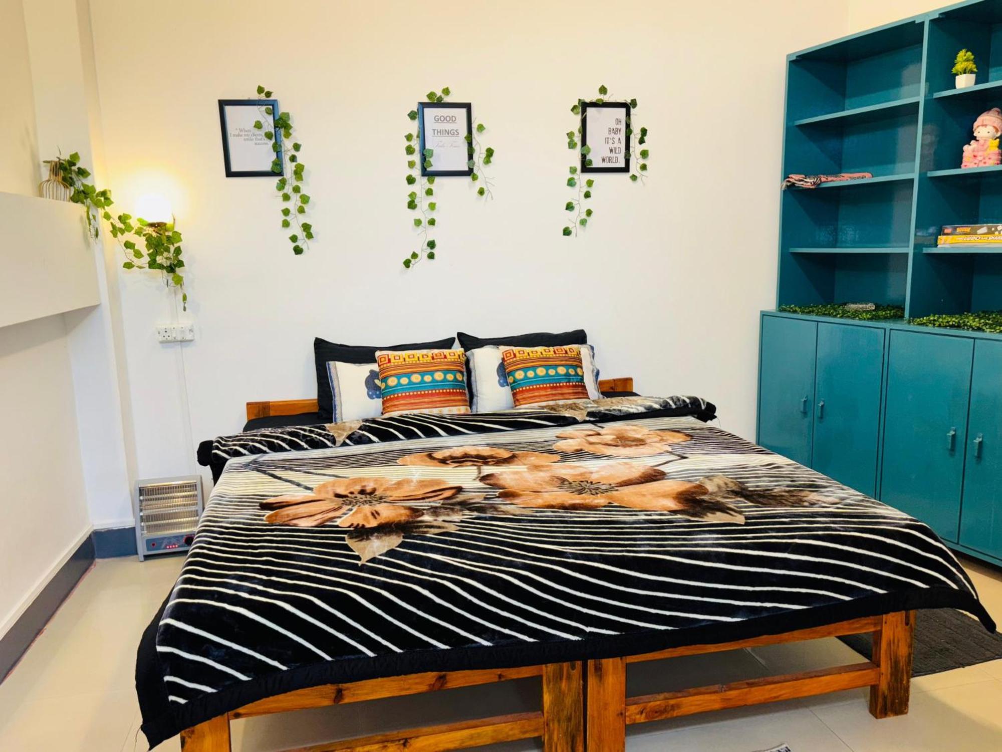 Cleve's Den Homestay *