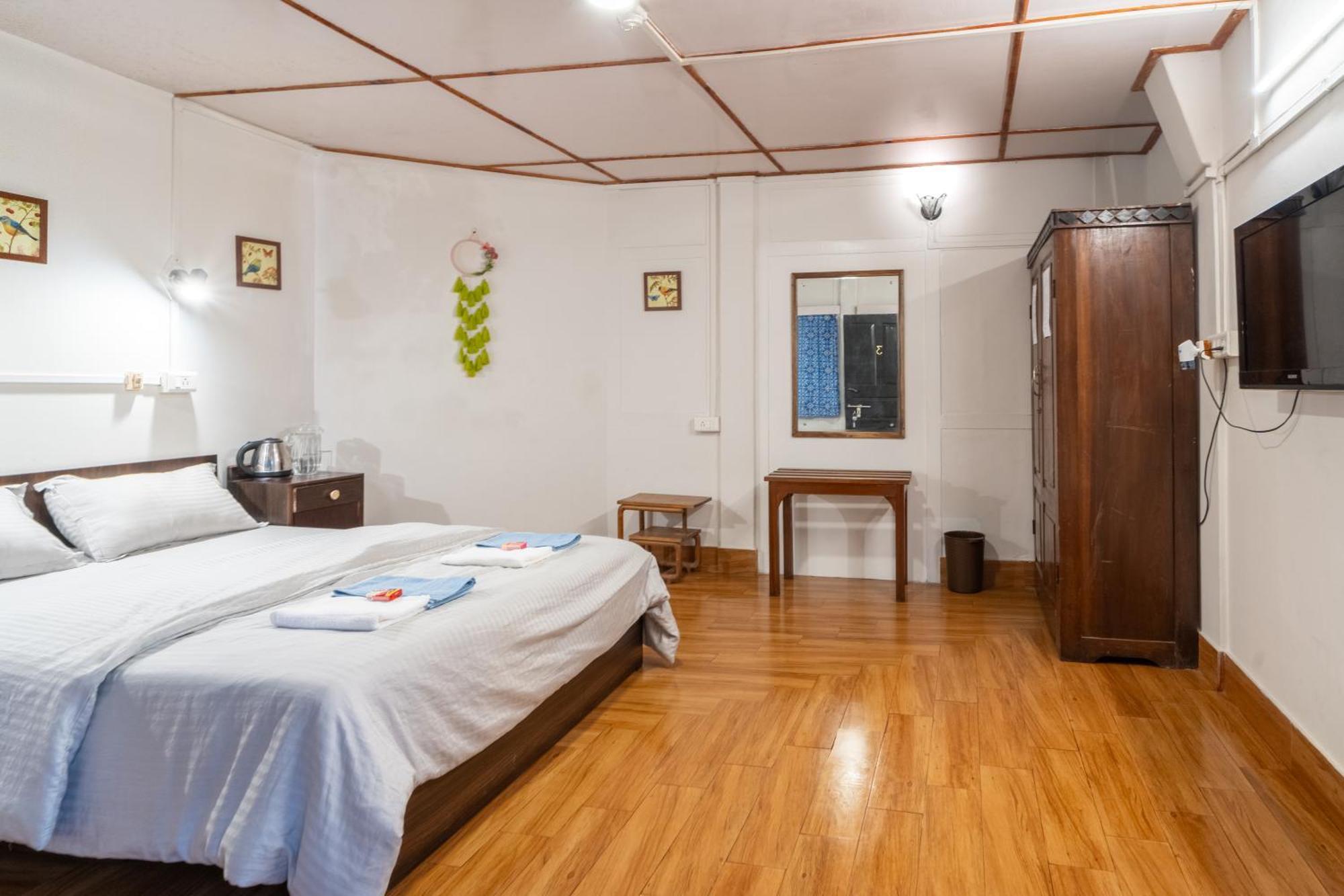 Lodge The Cinnamon Tree - By Timberwolves Shillong