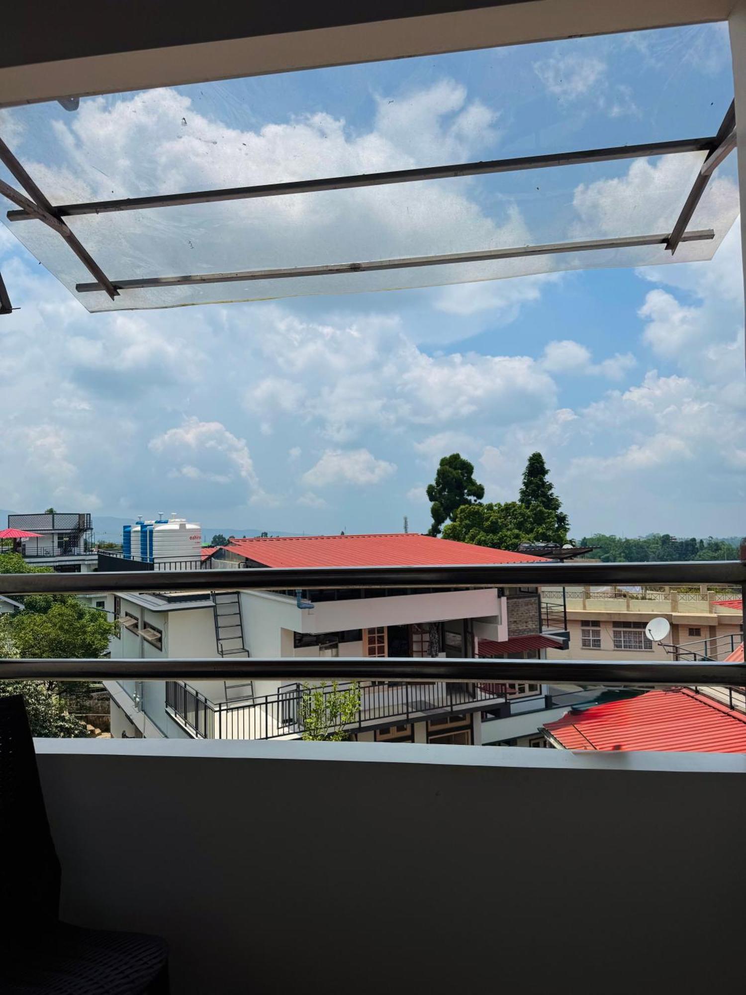 Fratelli * Shillong