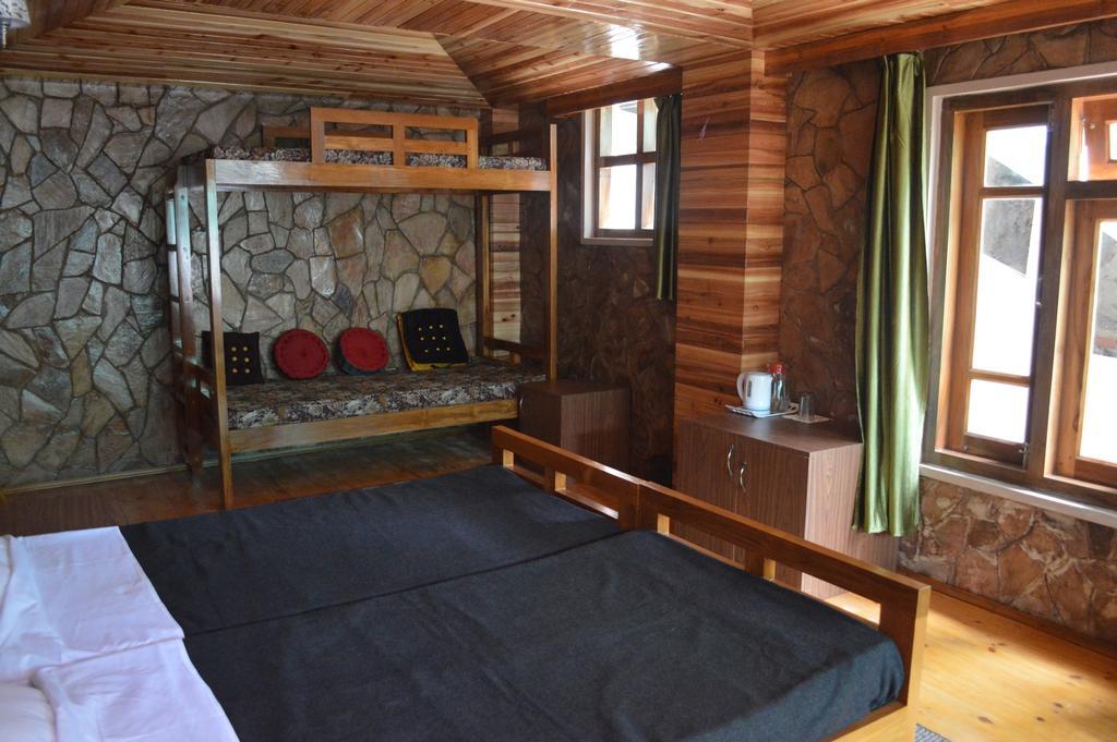 Quinton Enclave * Shillong