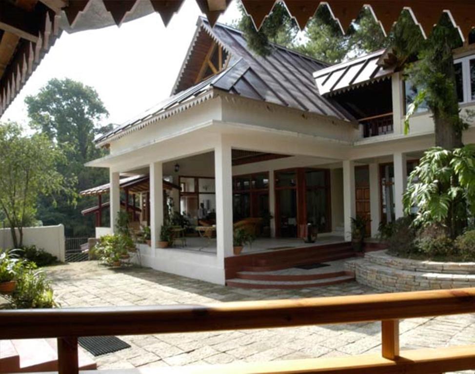 Royal Heritage Tripura Castle 3*