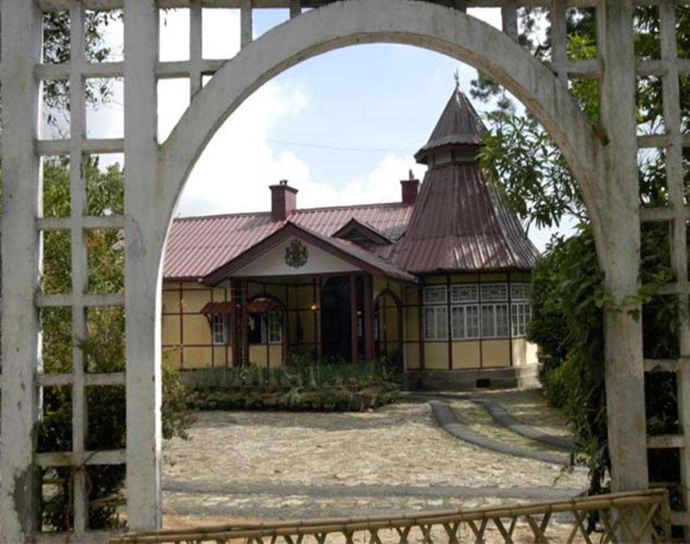 Royal Heritage Tripura Castle Resort 3*