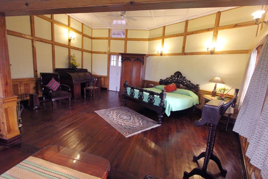 Royal Heritage Tripura Castle Resort 3*