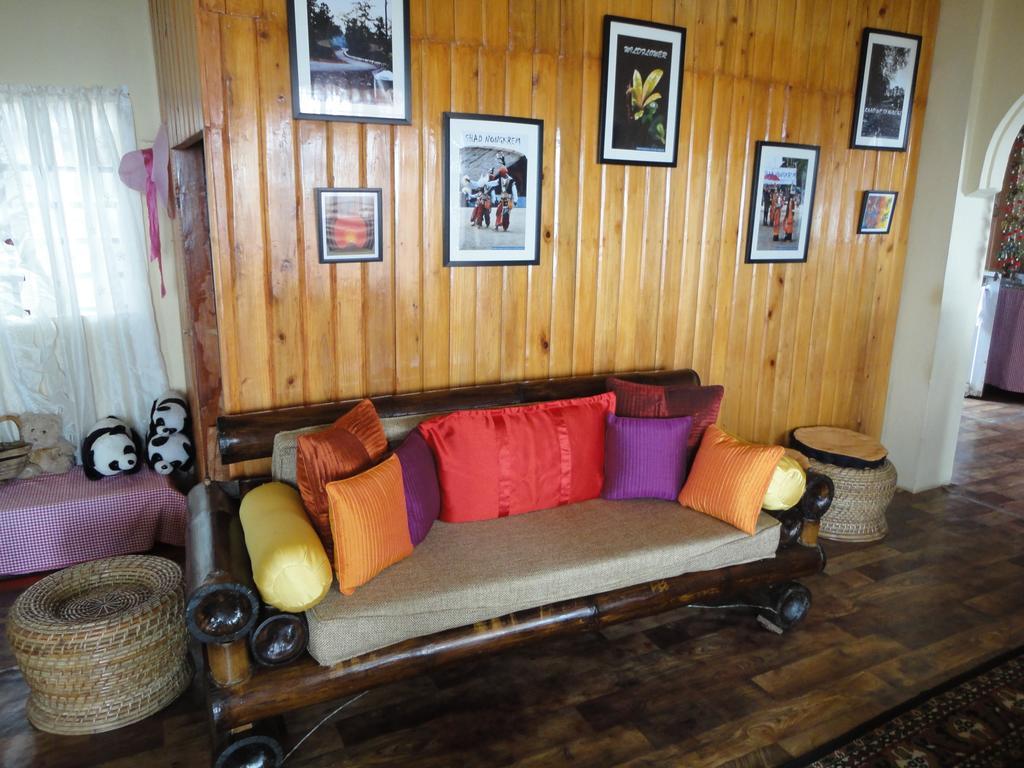 Dew Drop In Guest house *