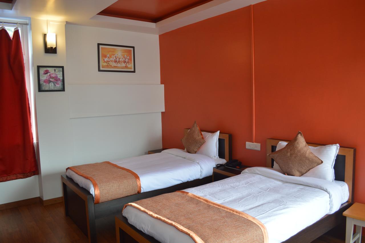 Orange Homestay * Shillong