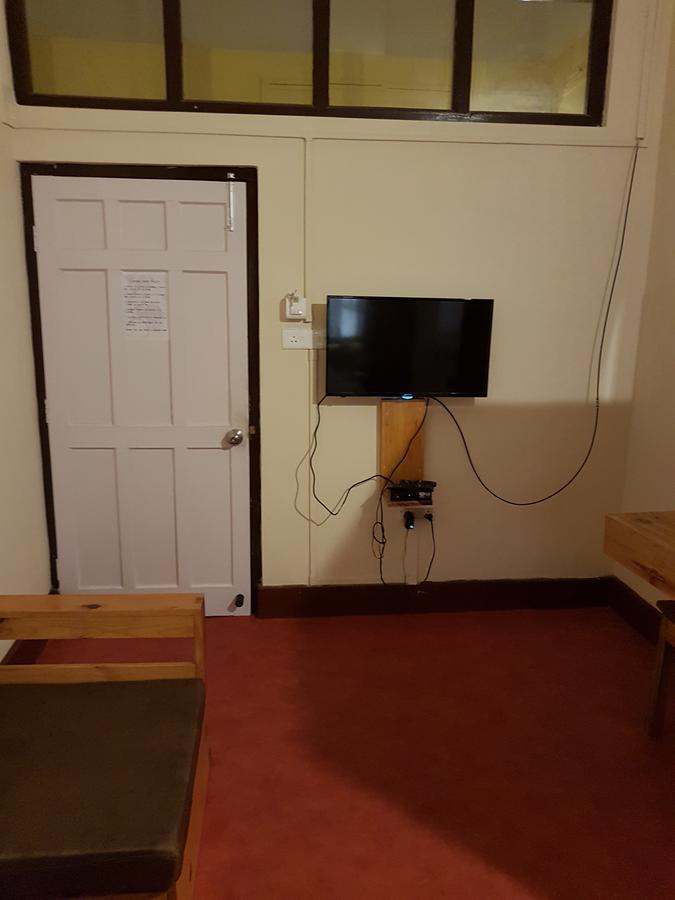 Bed & Breakfast Oyo 5034 Living Roof 2*