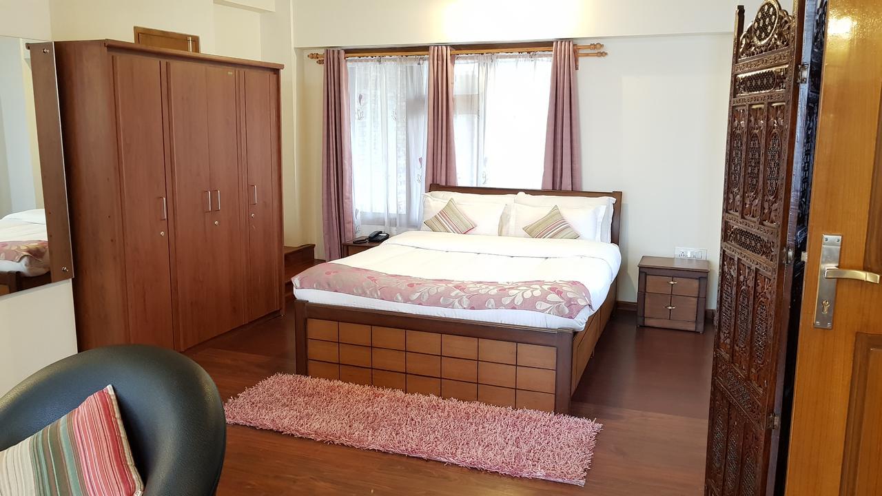Hotel Woodland Hill