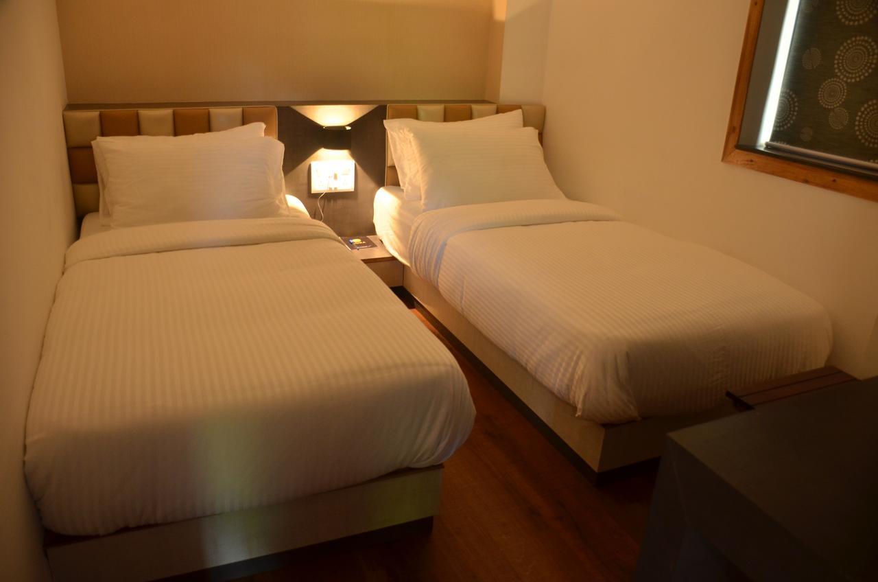 Hotel Aura Shillong