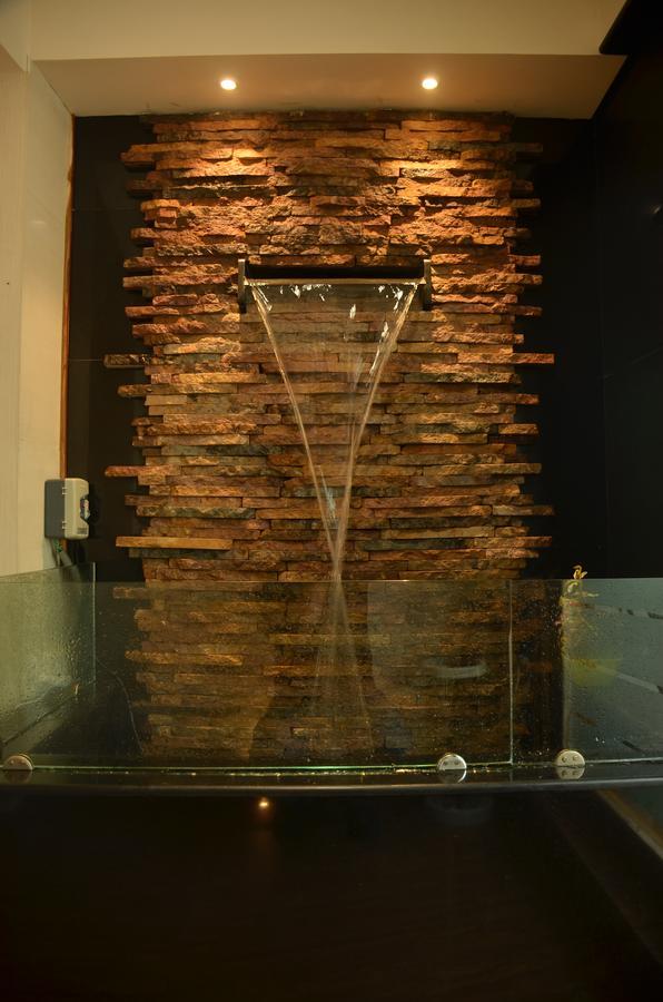 Aura Hotel