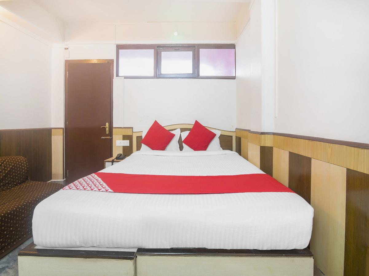 Hotel Oyo 13627 Jk International 3*