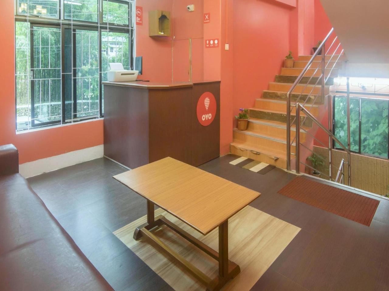 Oyo 14874 Live Hotel Shillong