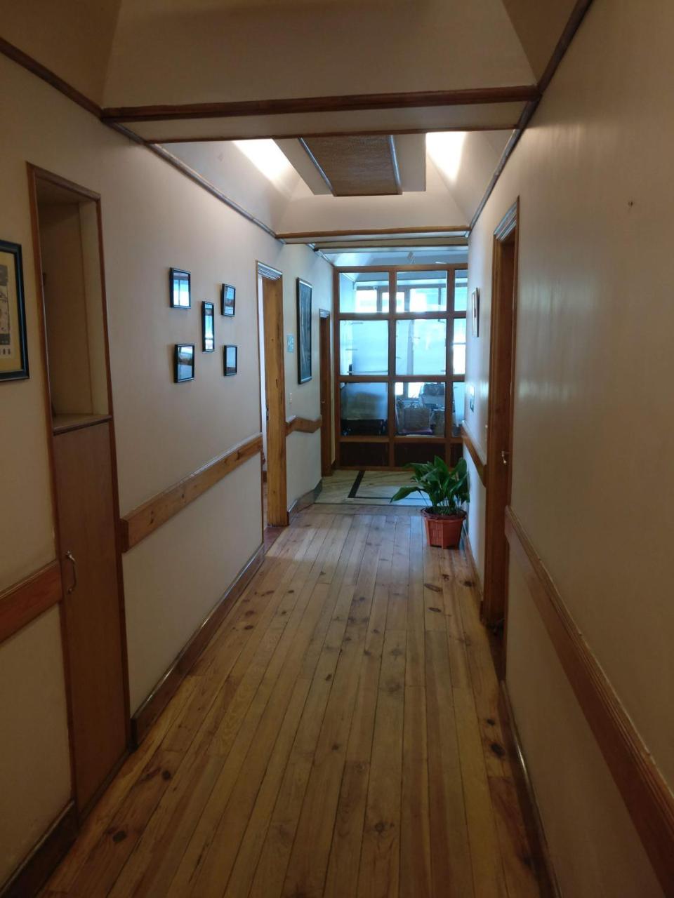 The Eee Cee Hotel 3*