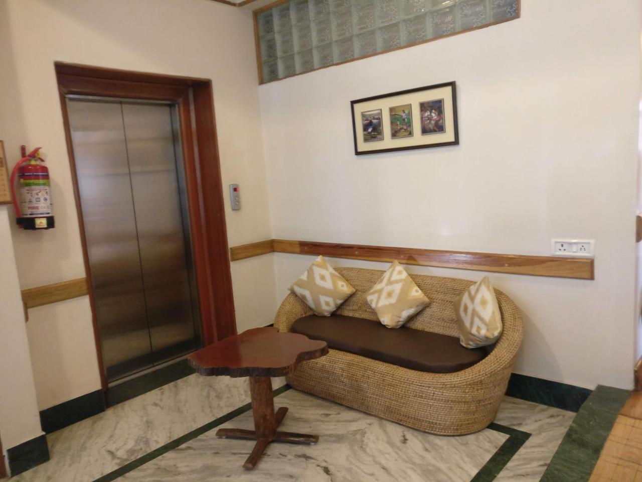 Hotel The Eee Cee Shillong
