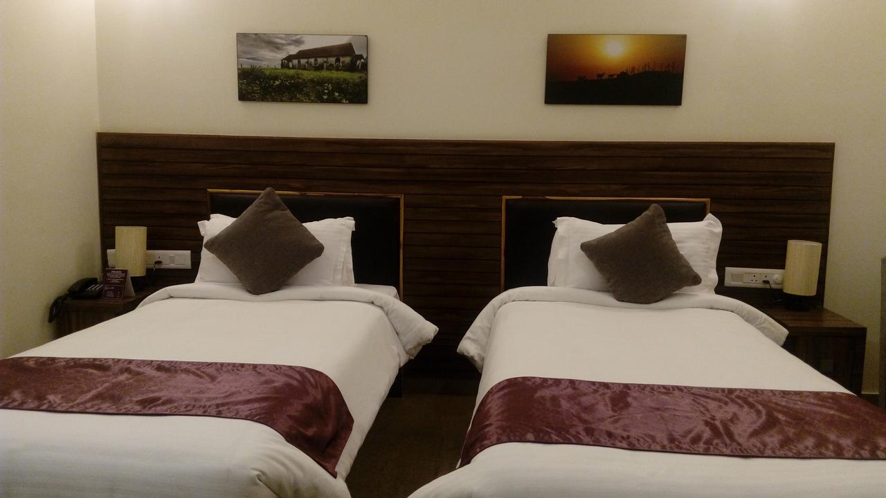 Poinisuk Hotel 3*
