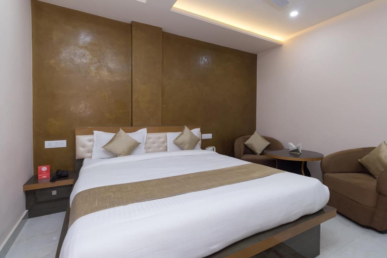 Hotel Oyo 9909 The Saad 3*