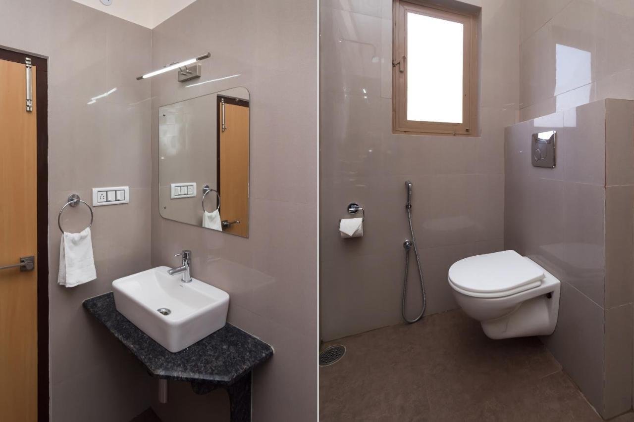 Oyo 9909 The Saad Hotel Shillong