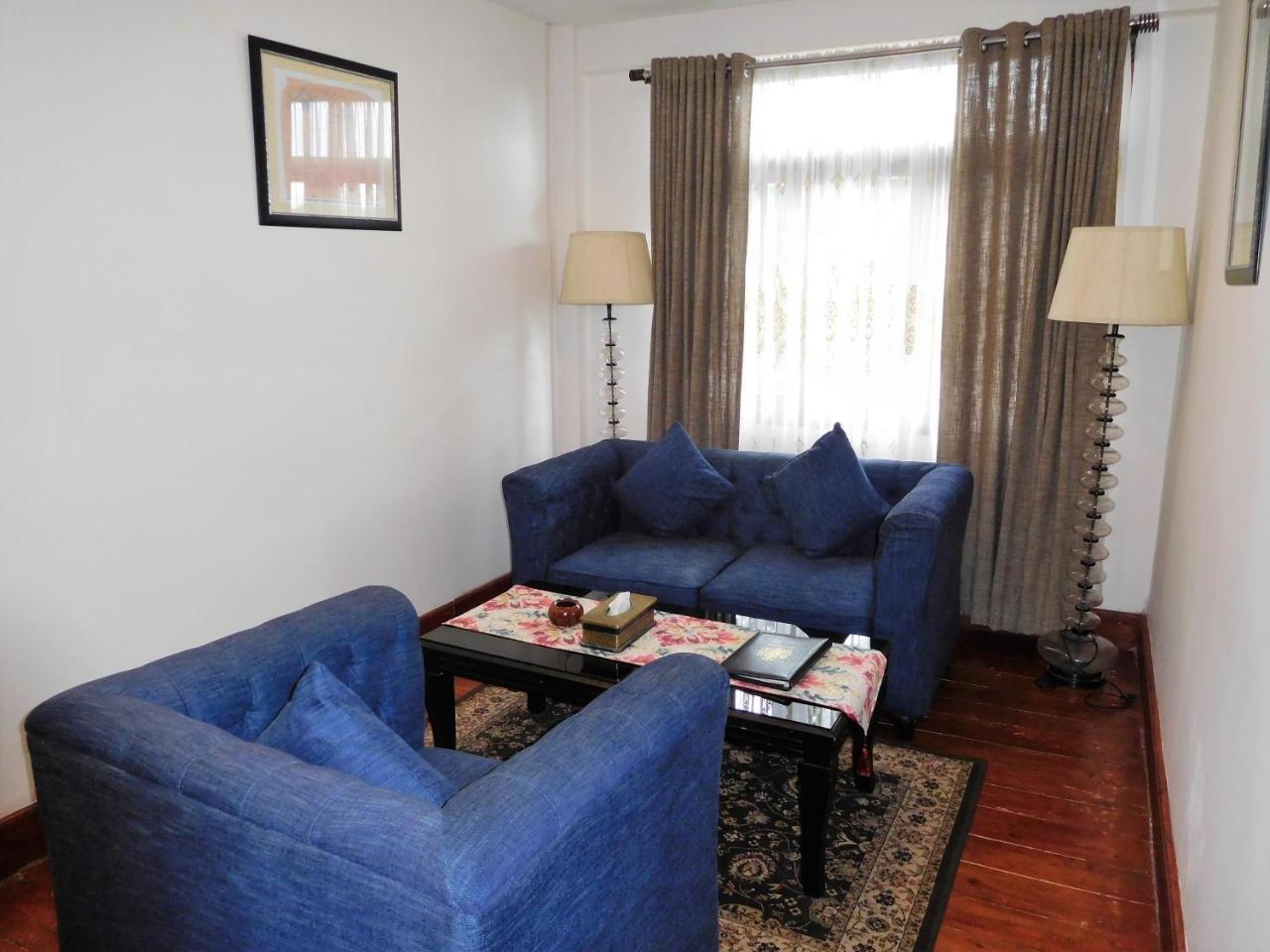 The Heritage Club - Tripura Castle And 4*