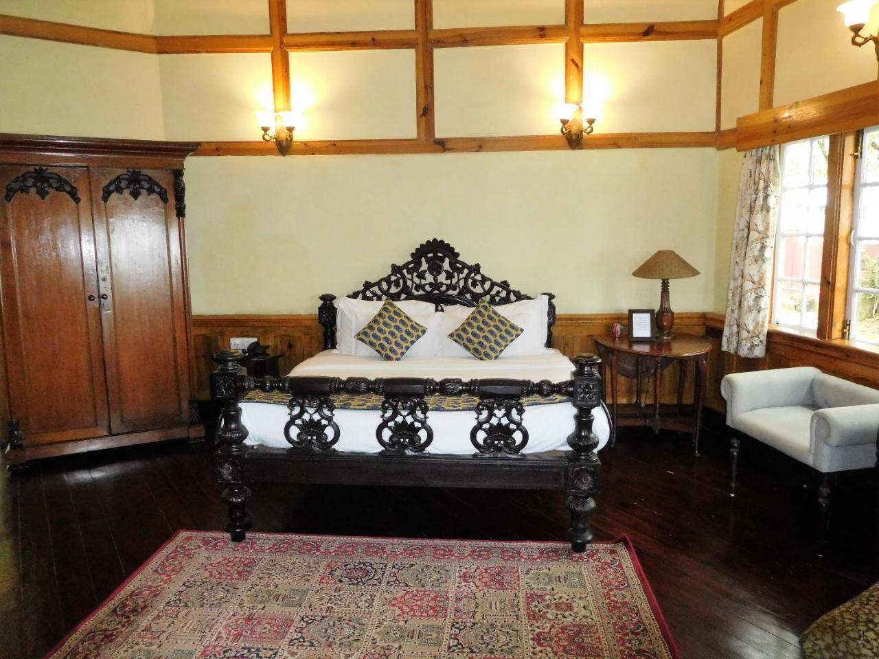 The Heritage Club - Tripura Castle And