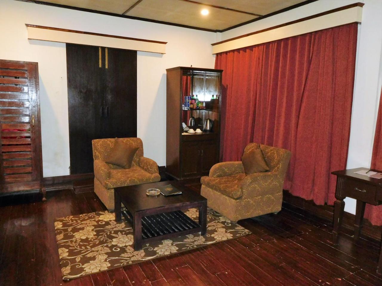The Heritage Club - Tripura Castle And Hotel Shillong