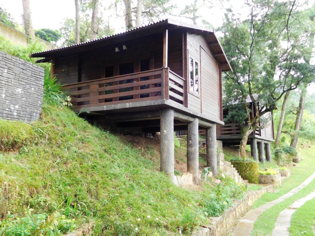 The Heritage Club - Tripura Castle And 4* Shillong