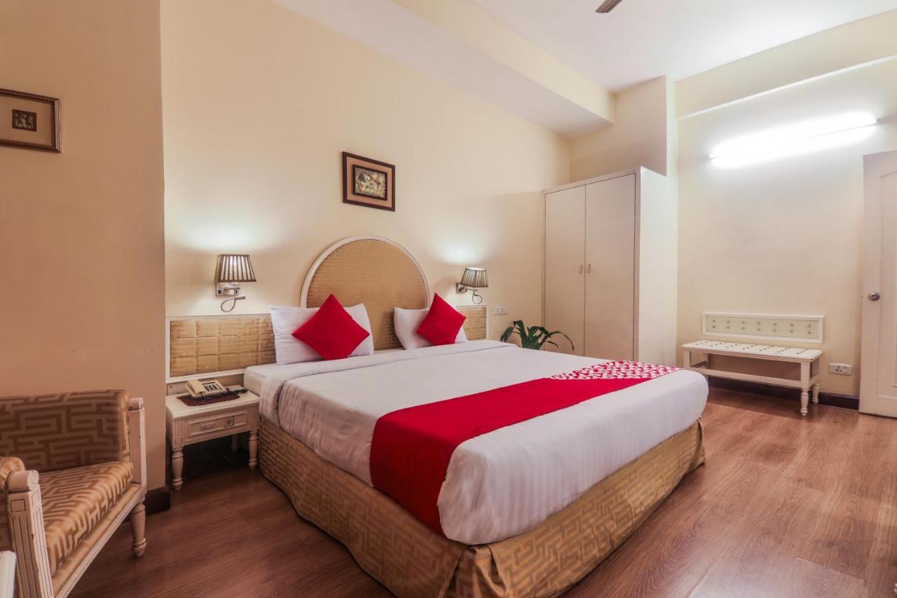 Alpine Continental Hotel 3*