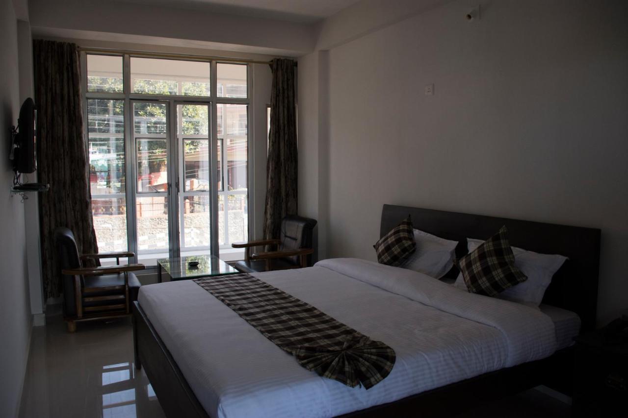 Hotel Jessica Residency