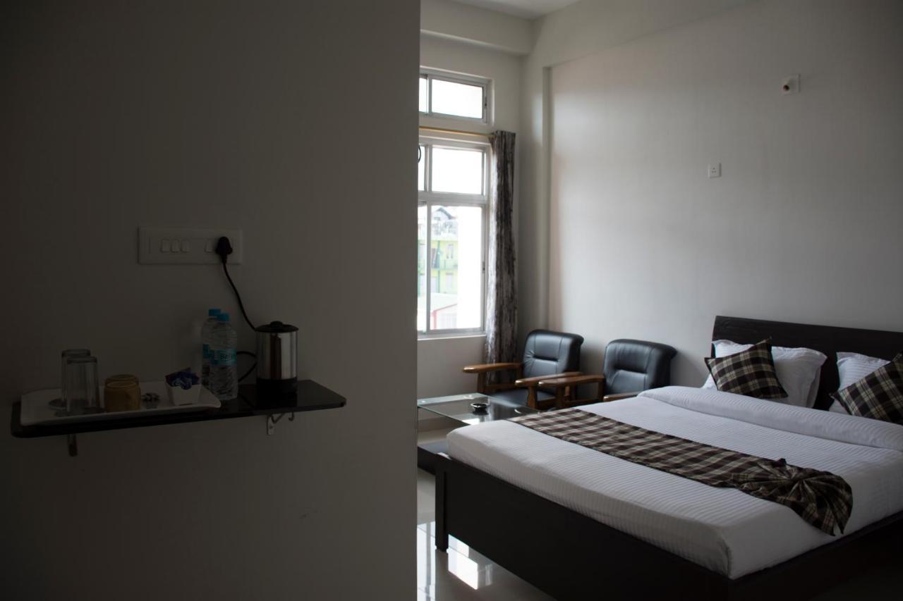 Hotel Jessica Residency