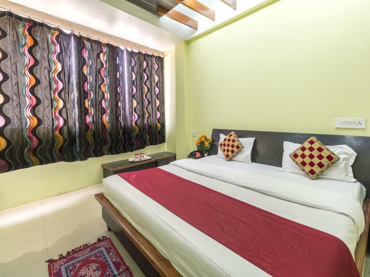 Hotel Oyo 3624 Eden Residency *