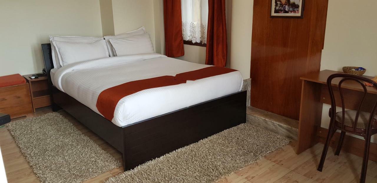 Hotel Woodland Hill