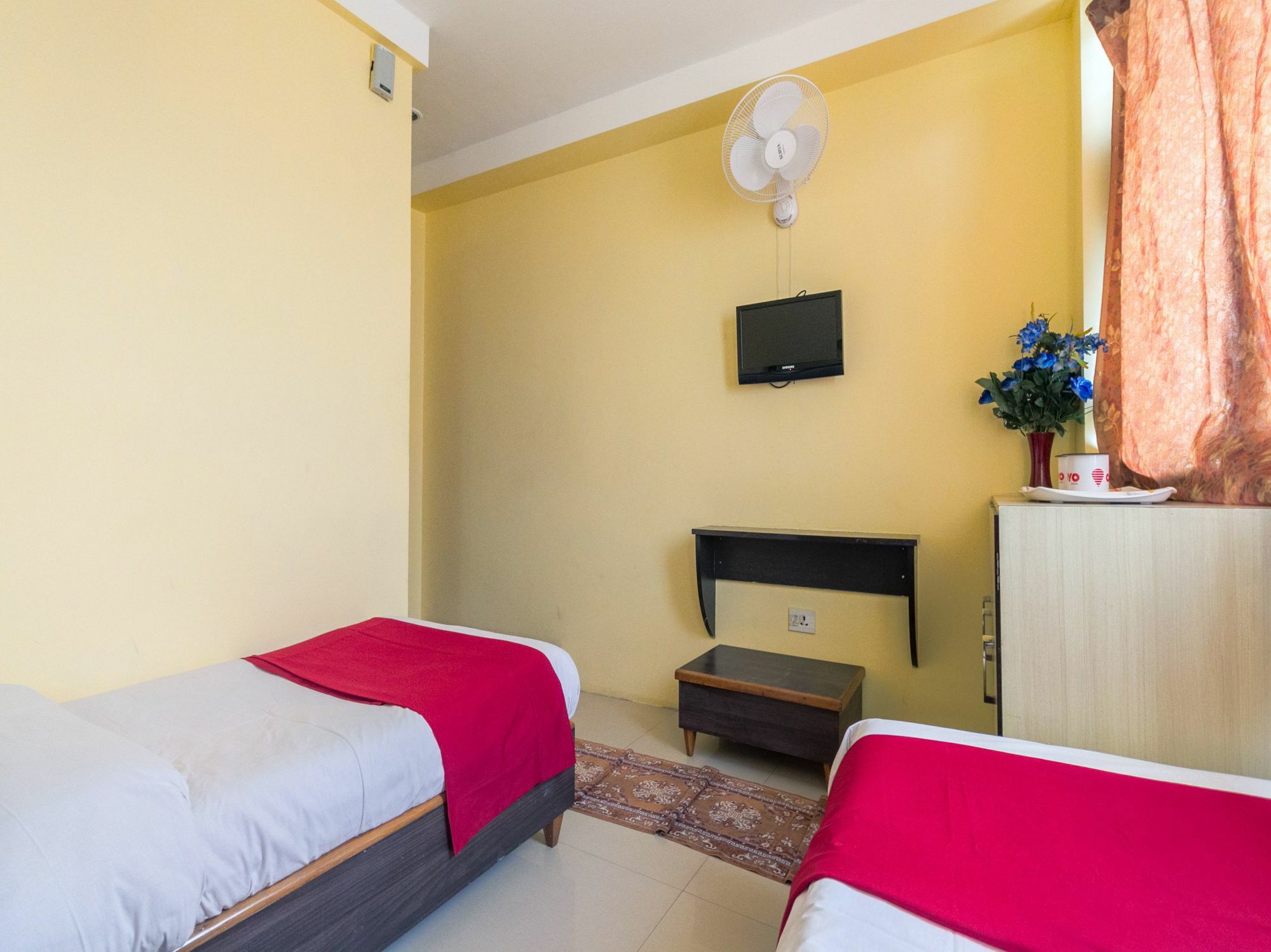 Oyo 3624 Eden Residency Hotel
