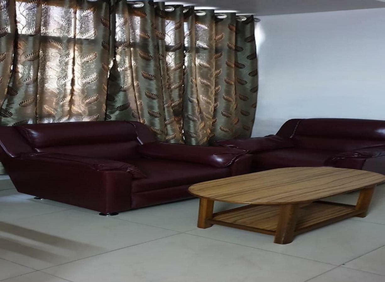 Hotel The Zara Residency