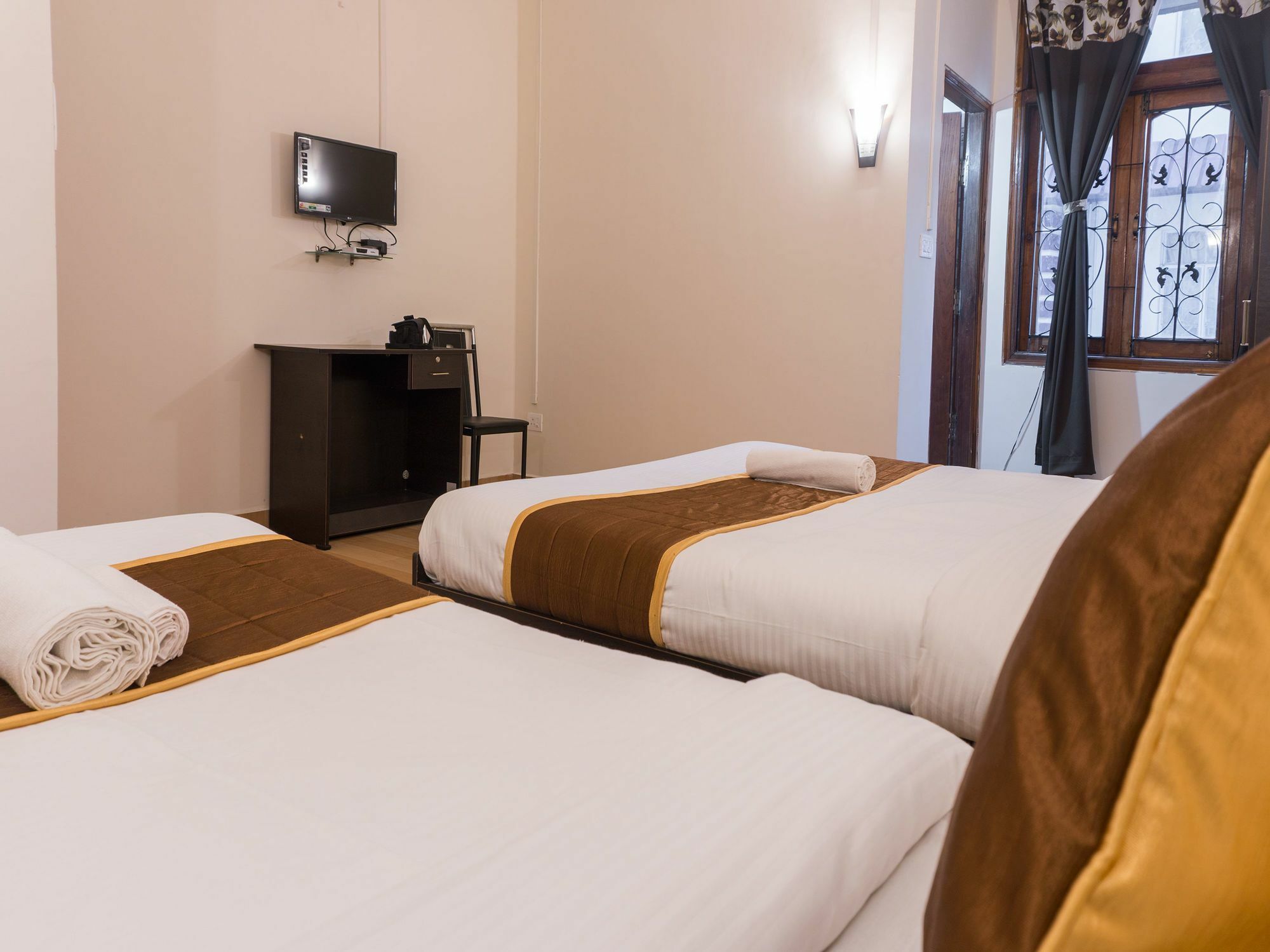 Oyo 11853 Pumpkin Dhankheti Hotel 3*