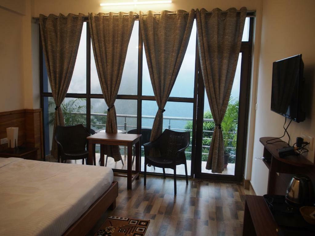 Royal View Hotel Shillong