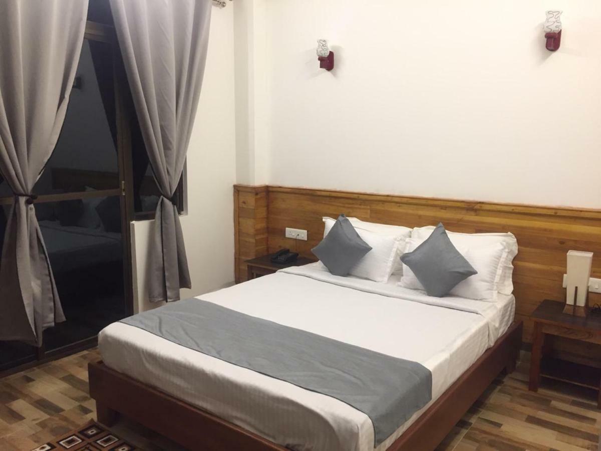 Royal View Hotel