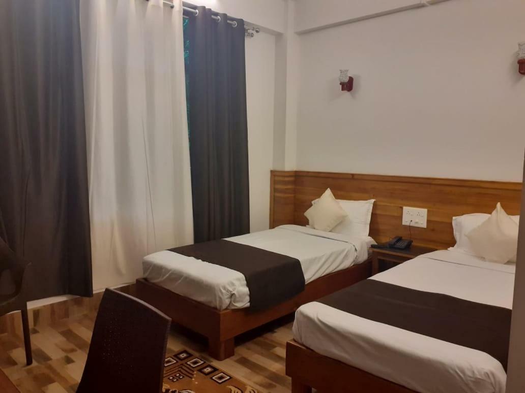 Hotel Royal View *