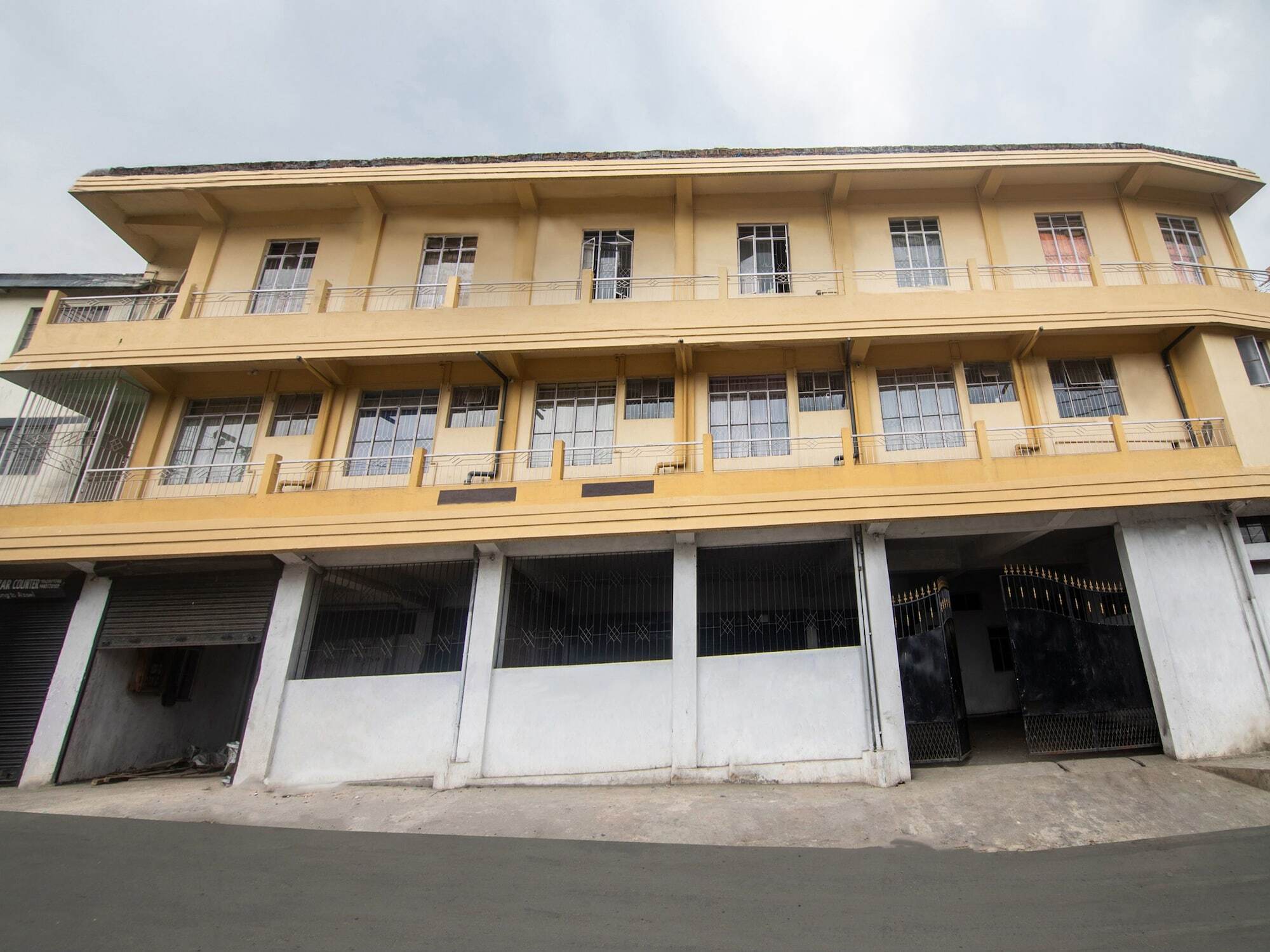 Hotel Oyo 14275 Markynti Shillong