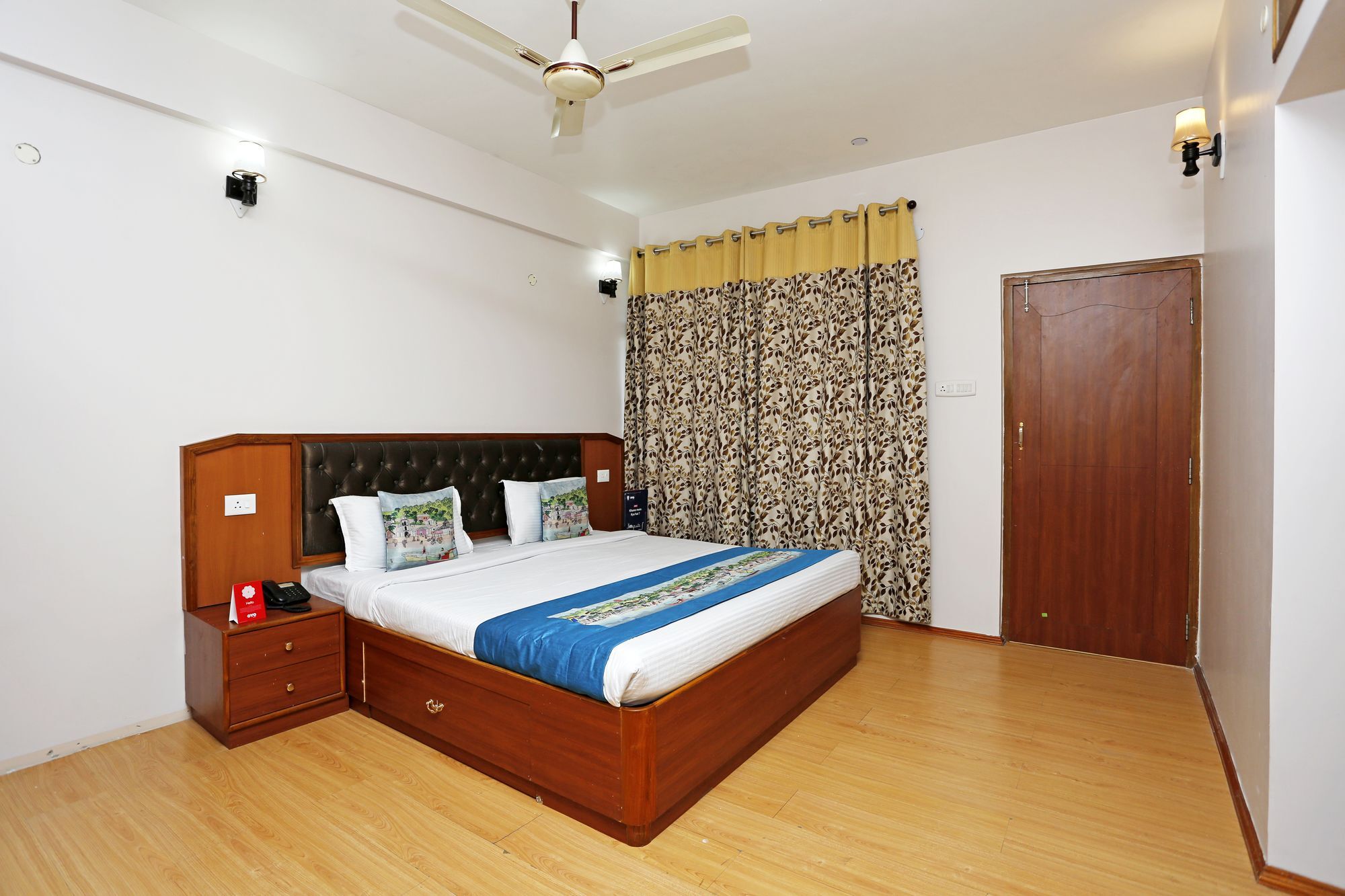 Oyo 044 Times Rilbong Hotel