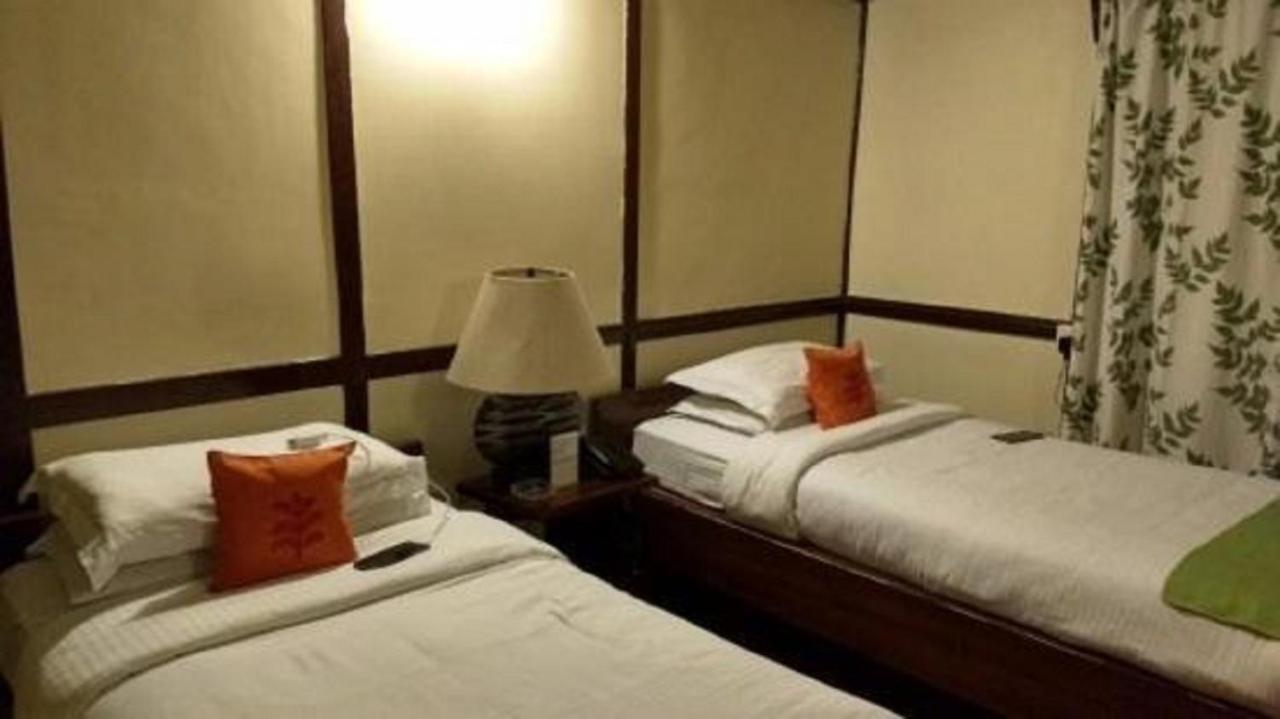 Cafe Bed & Breakfast 2*