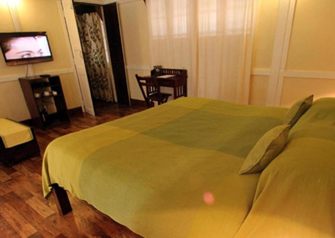 Bed & Breakfast Cafe